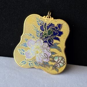 Vintage Cloisonné Flower Pendant Beautiful Colors & Design Embossed Gold Back